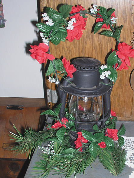 Christmas Centerpiece - Old Railroad Lantern